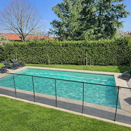Les Trois Pitchounes- Wifi- Piscine- Calme *